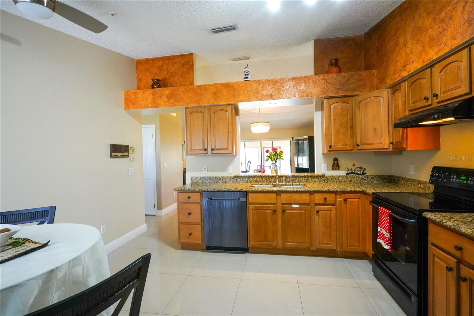 SILVER WOODS PH 01 - Residential