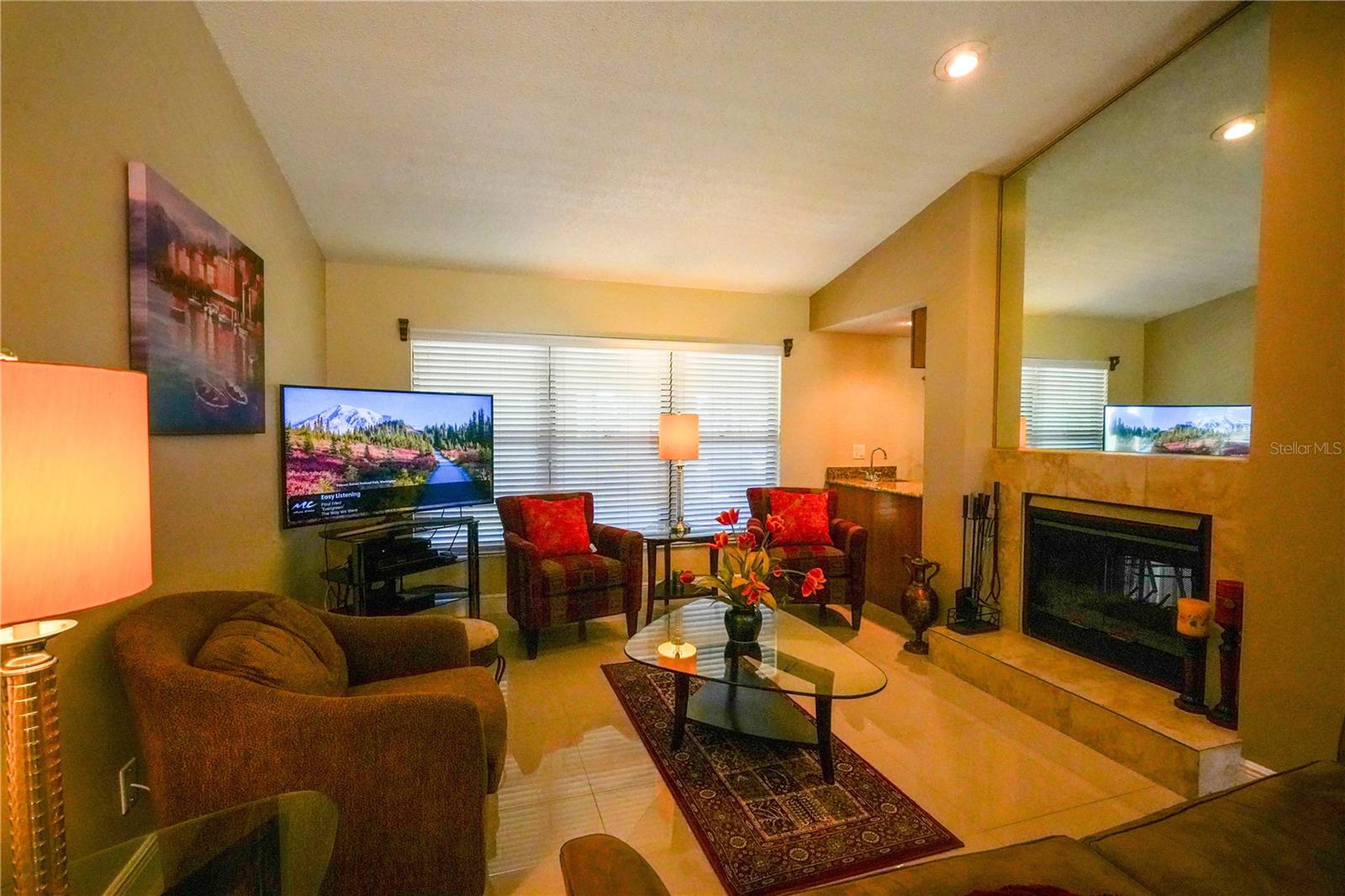 SILVER WOODS PH 01 - Residential