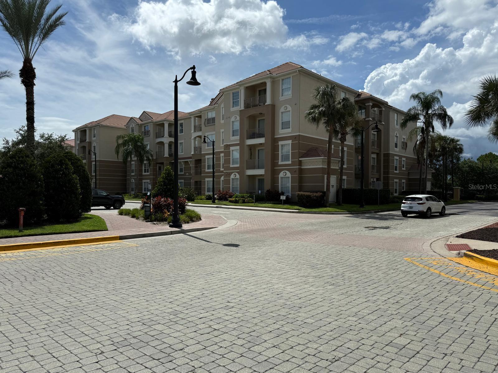 Experience resort-style living in this spacious 2-bedroom, 2-bathroom condo located in the gated Vista Cay Resort at Harbor Square. With approximately 1,112 sq ft of living space, this unit combines comfort and convenience with an open living/dining area that flows into a well-appointed kitchen. Large windows provide abundant natural light and a welcoming atmosphere.
Vista Cay offers a wealth of amenities including two resort-style pools, clubhouse, fitness center, game room, playground, basketball court, and on-site security. The HOA covers ground maintenance, pool service, trash removal, cable, internet, and exterior upkeep, making ownership stress-free.
Ideally situated just minutes from International Drive, the Orange County Convention Center, I-4, shopping, dining, and Orlando’s world-famous attractions, Vista Cay delivers the perfect balance of lifestyle and location. Whether as a primary residence, vacation getaway, or rental investment, this condo is an outstanding opportunity.
