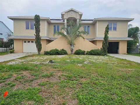 Photo of 819 Blue Heron Boulevard, Ruskin, FL 33570 (MLS # TB8540843)