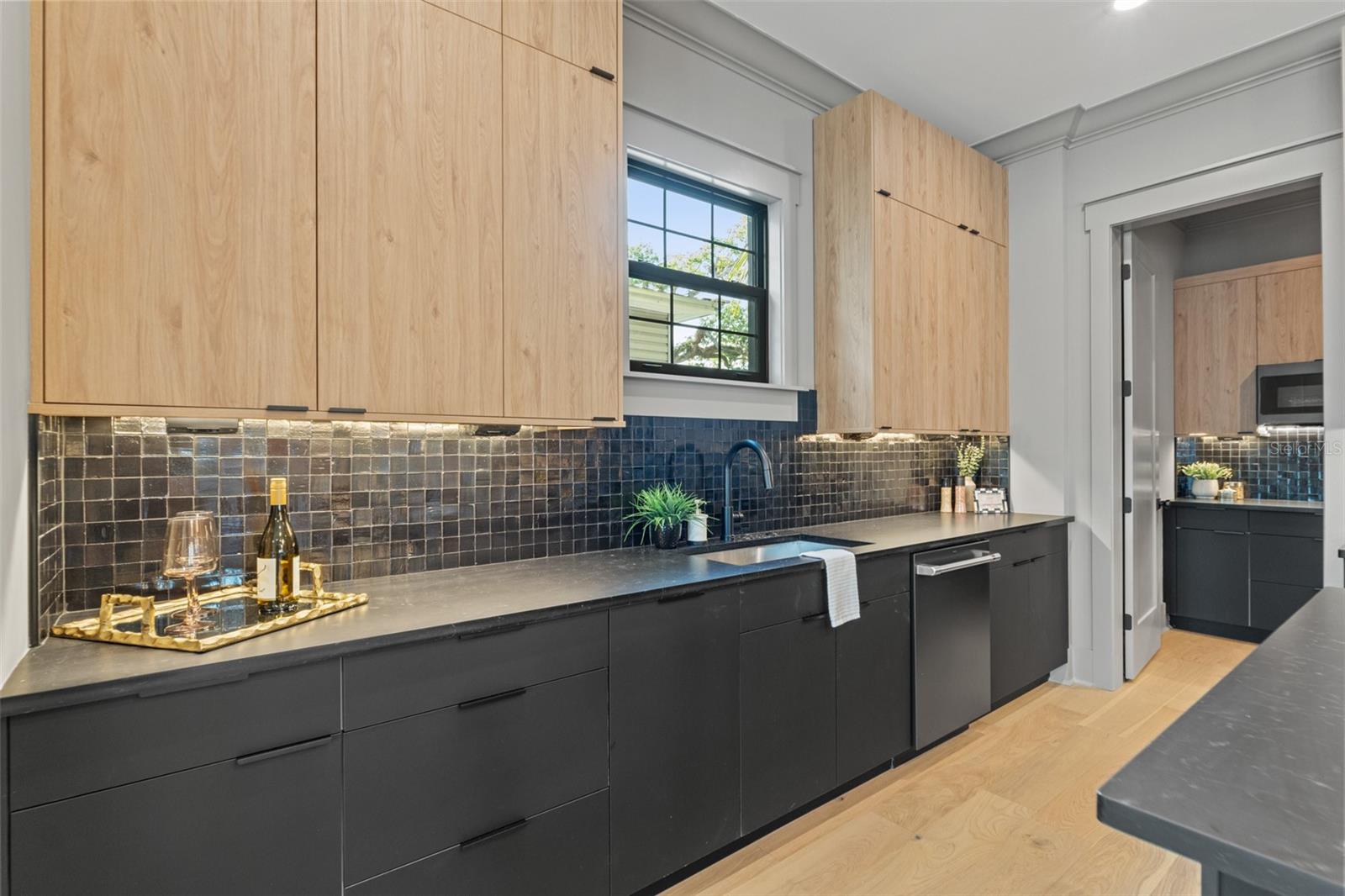 RIDGEWOOD PARK - Residential