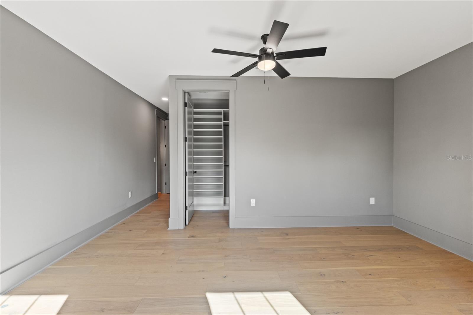 RIDGEWOOD PARK - Residential