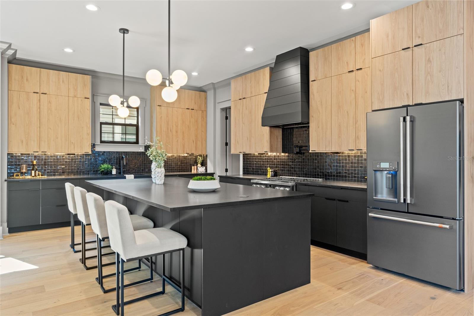 RIDGEWOOD PARK - Residential