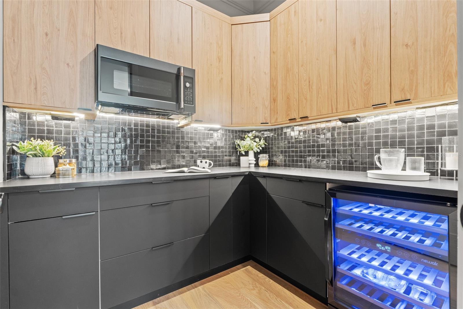 RIDGEWOOD PARK - Residential