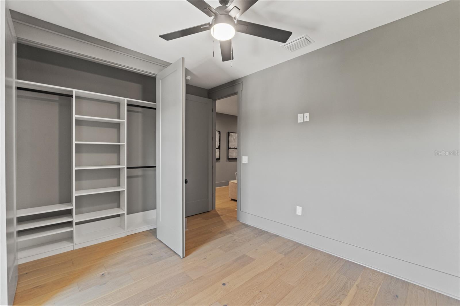 RIDGEWOOD PARK - Residential