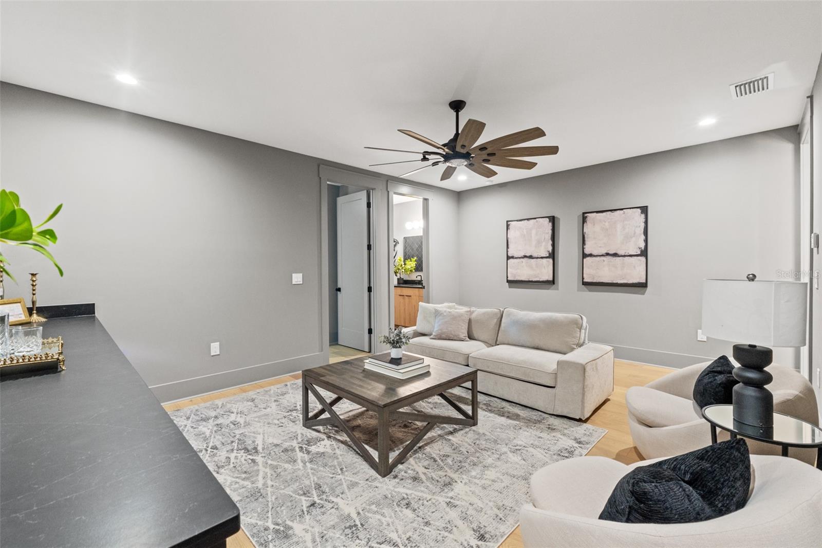 RIDGEWOOD PARK - Residential