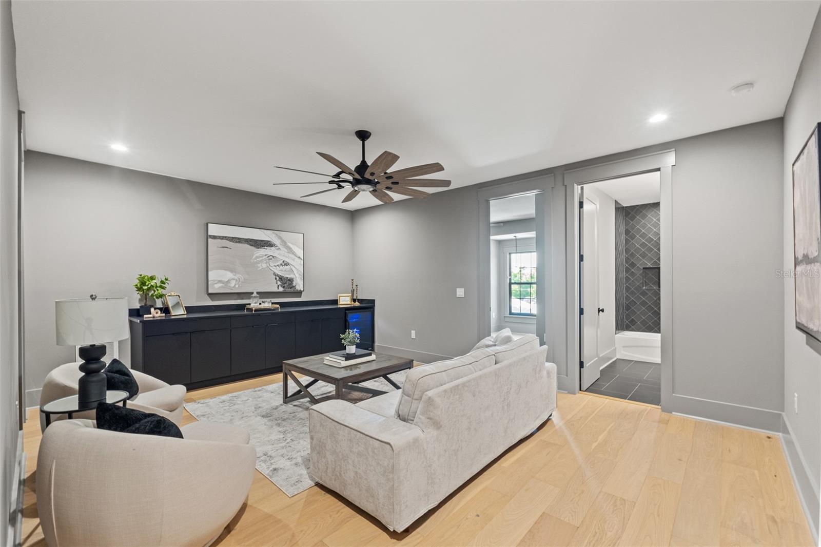 RIDGEWOOD PARK - Residential