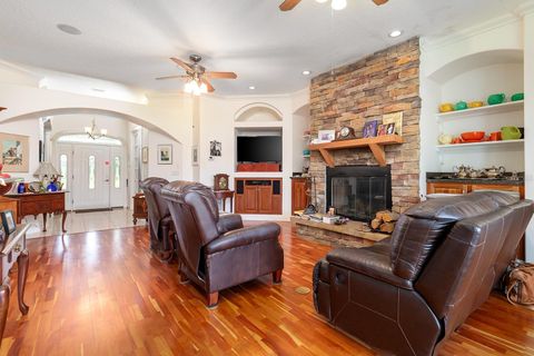 Tiny photo for 590 Crescent Street, Umatilla, FL 32784 (MLS # G5100308)