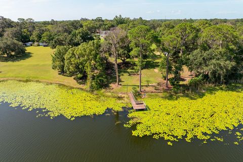 Tiny photo for 590 Crescent Street, Umatilla, FL 32784 (MLS # G5100308)