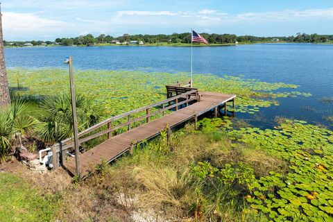 Tiny photo for 590 Crescent Street, Umatilla, FL 32784 (MLS # G5100308)