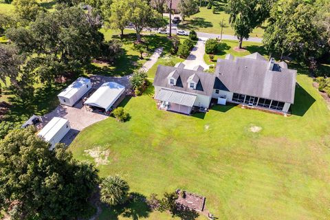 Tiny photo for 590 Crescent Street, Umatilla, FL 32784 (MLS # G5100308)