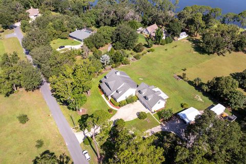 Tiny photo for 590 Crescent Street, Umatilla, FL 32784 (MLS # G5100308)