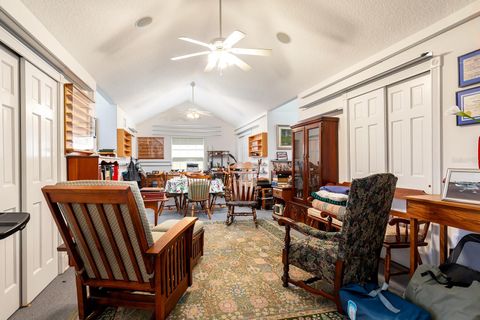 Tiny photo for 590 Crescent Street, Umatilla, FL 32784 (MLS # G5100308)