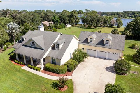 Tiny photo for 590 Crescent Street, Umatilla, FL 32784 (MLS # G5100308)