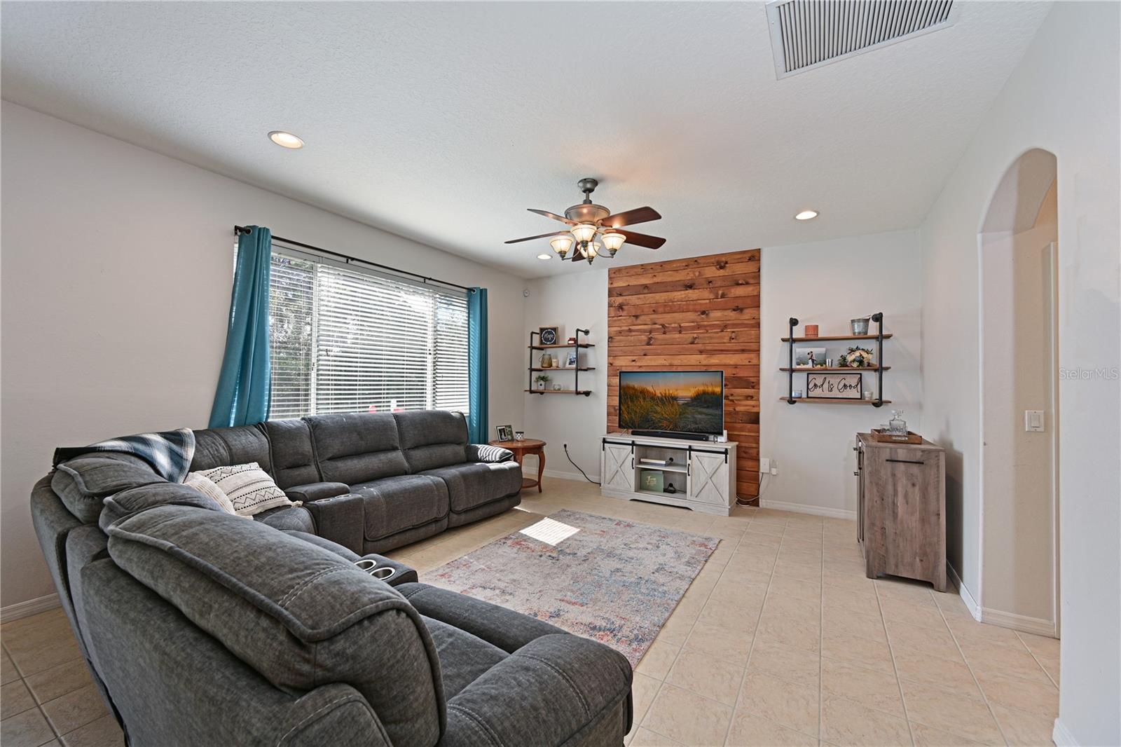 FAIRWAYS AT IMPERIAL LAKEWOODS 3A - Residential