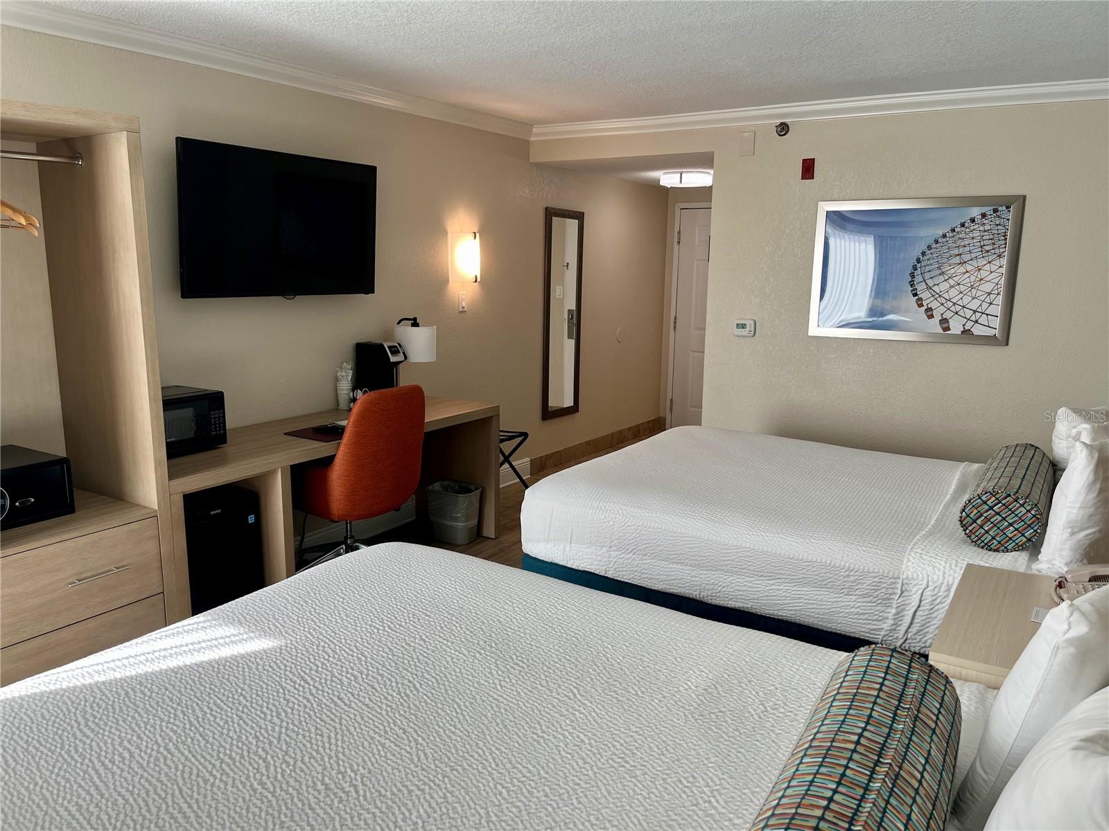 MERIDIAN PALMS COMM CONDO - Residential