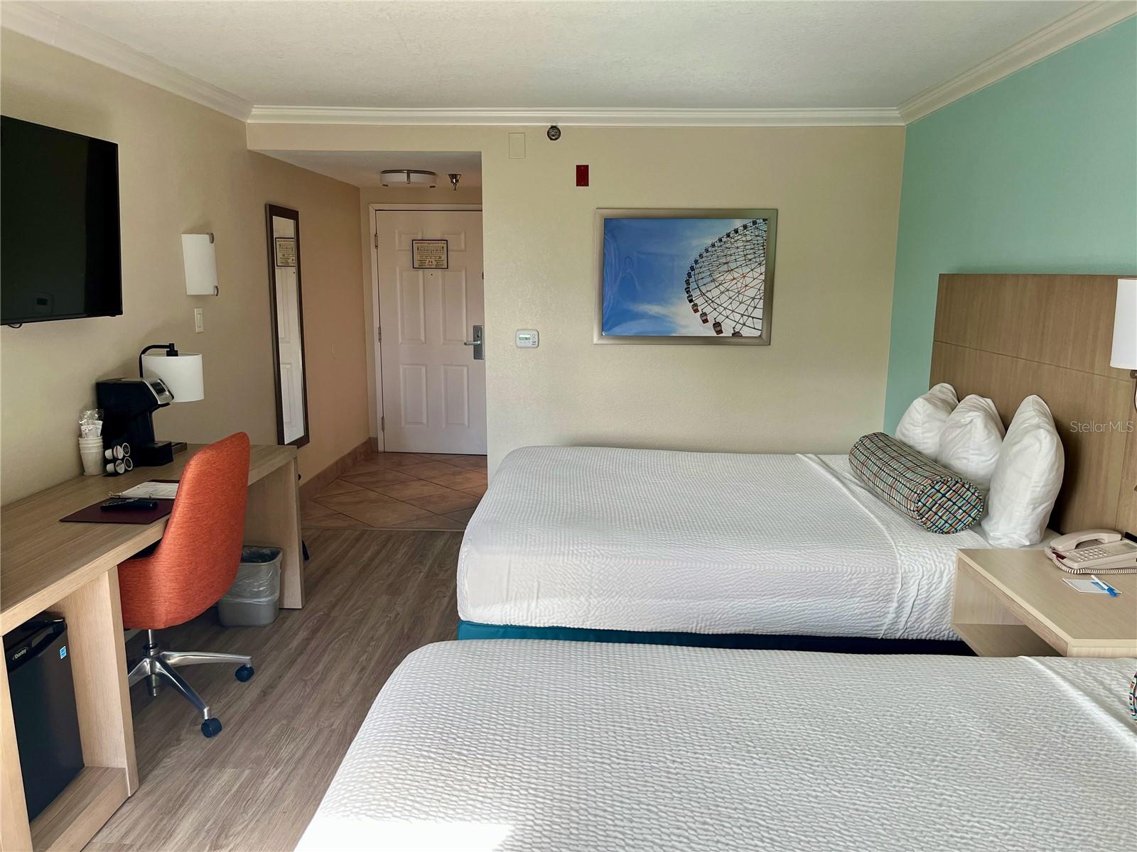 MERIDIAN PALMS COMM CONDO - Residential