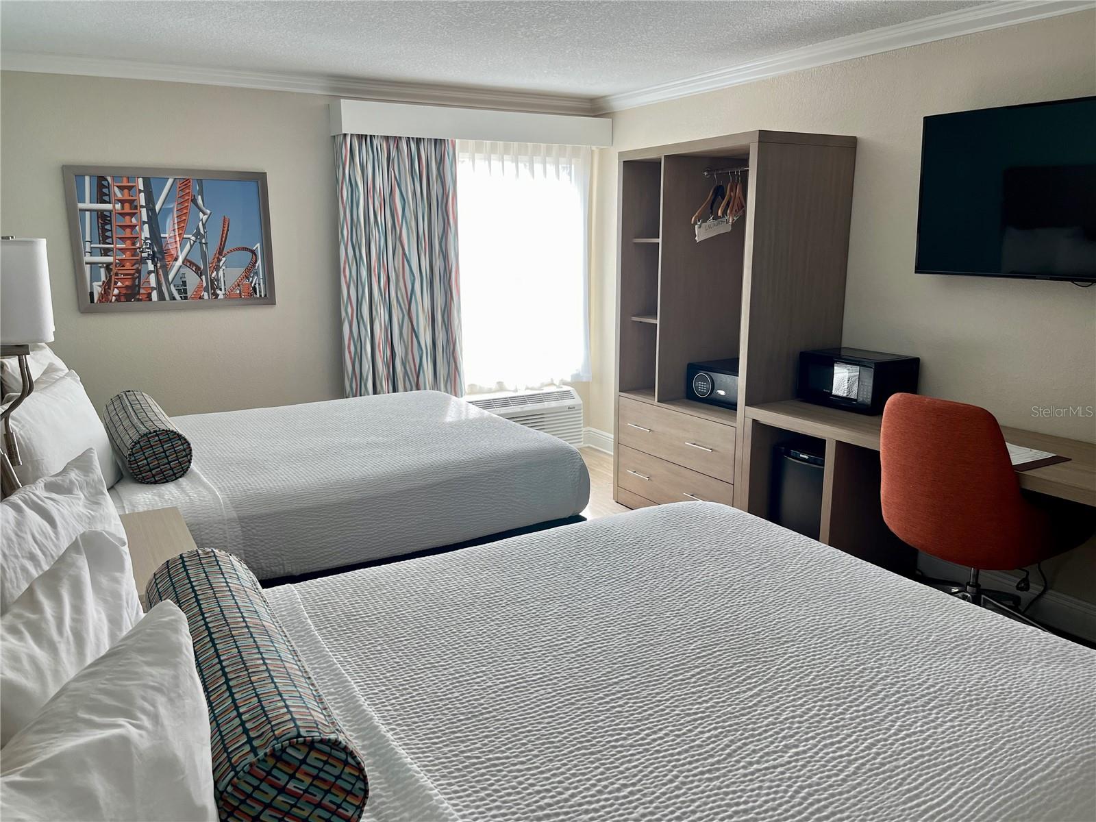 MERIDIAN PALMS COMM CONDO - Residential