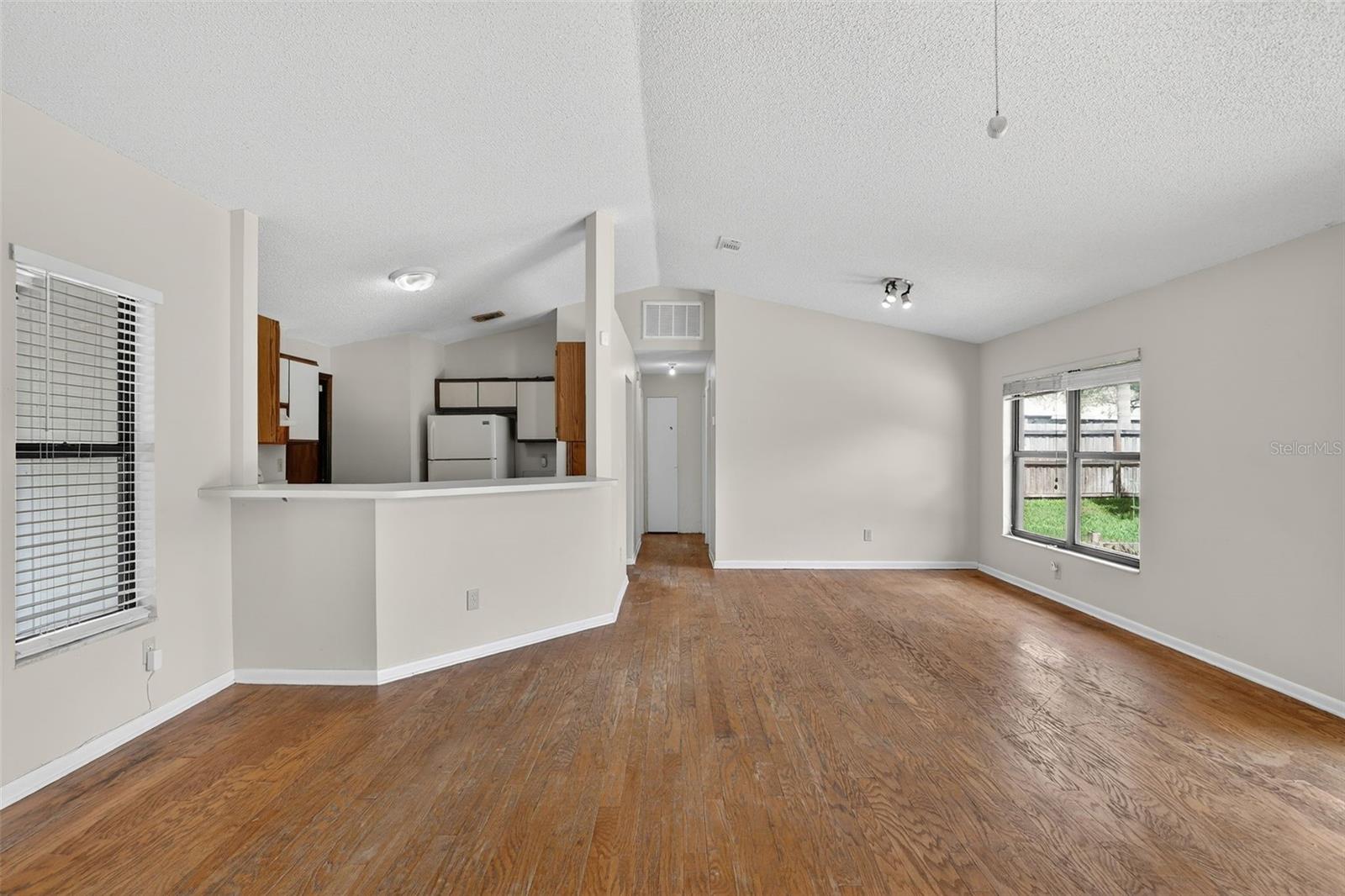 HUNTERS TRACE - Residential