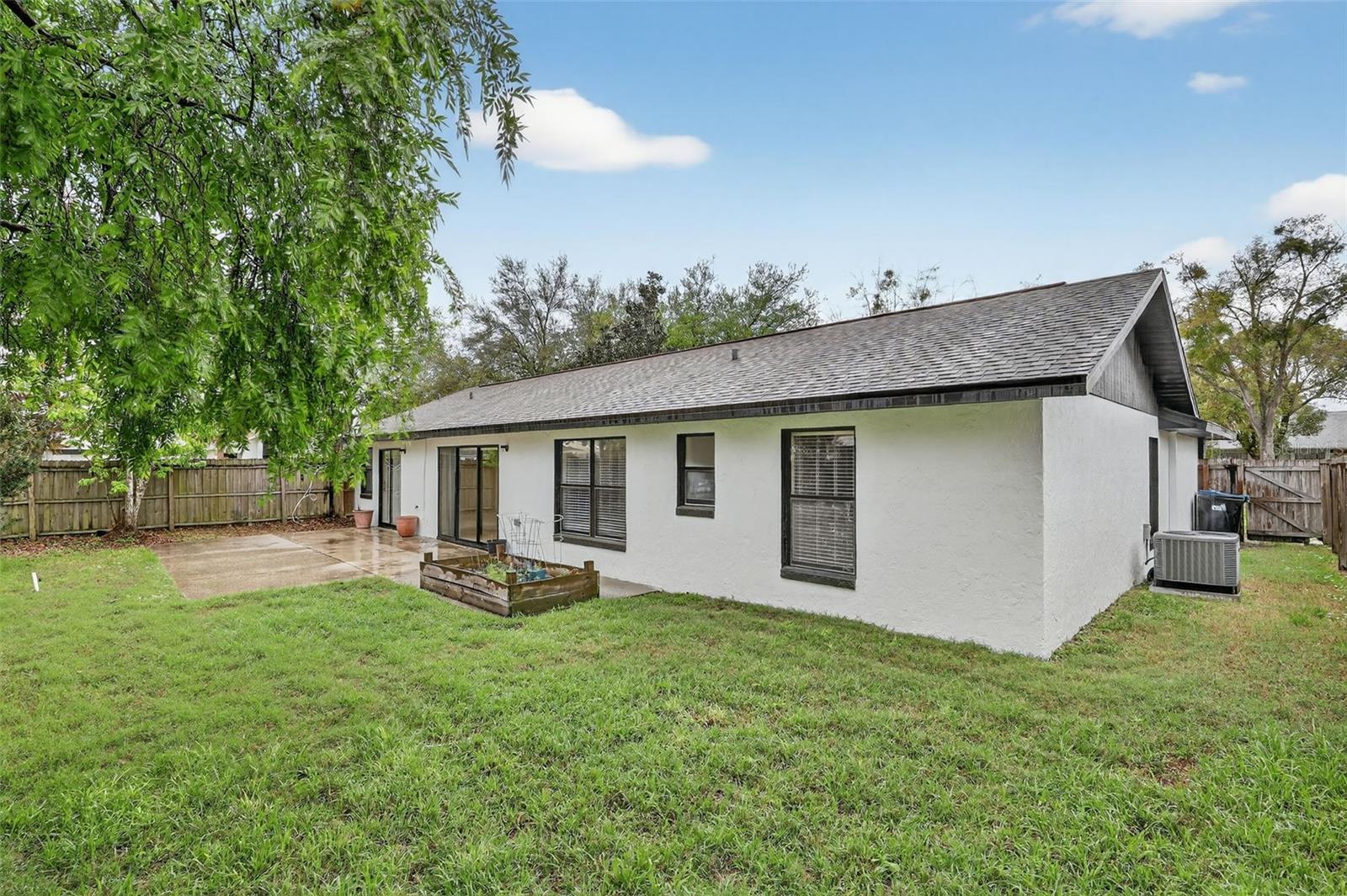 HUNTERS TRACE - Residential