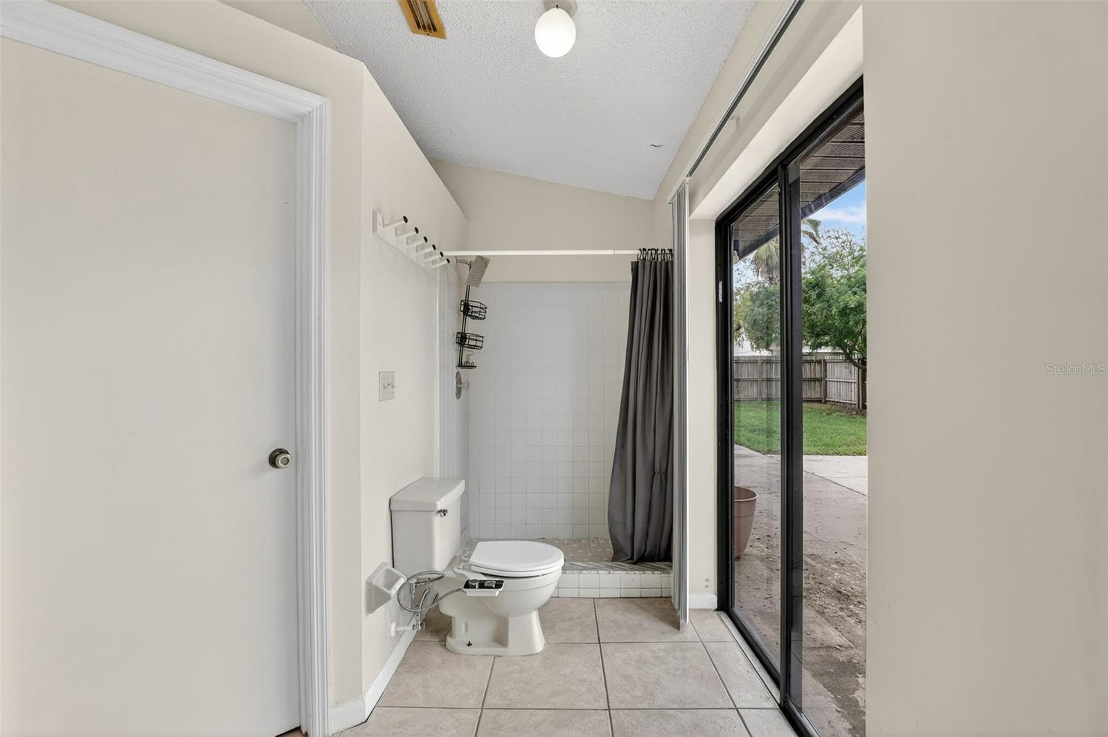 HUNTERS TRACE - Residential