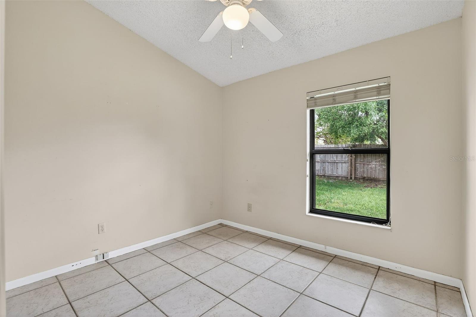 HUNTERS TRACE - Residential