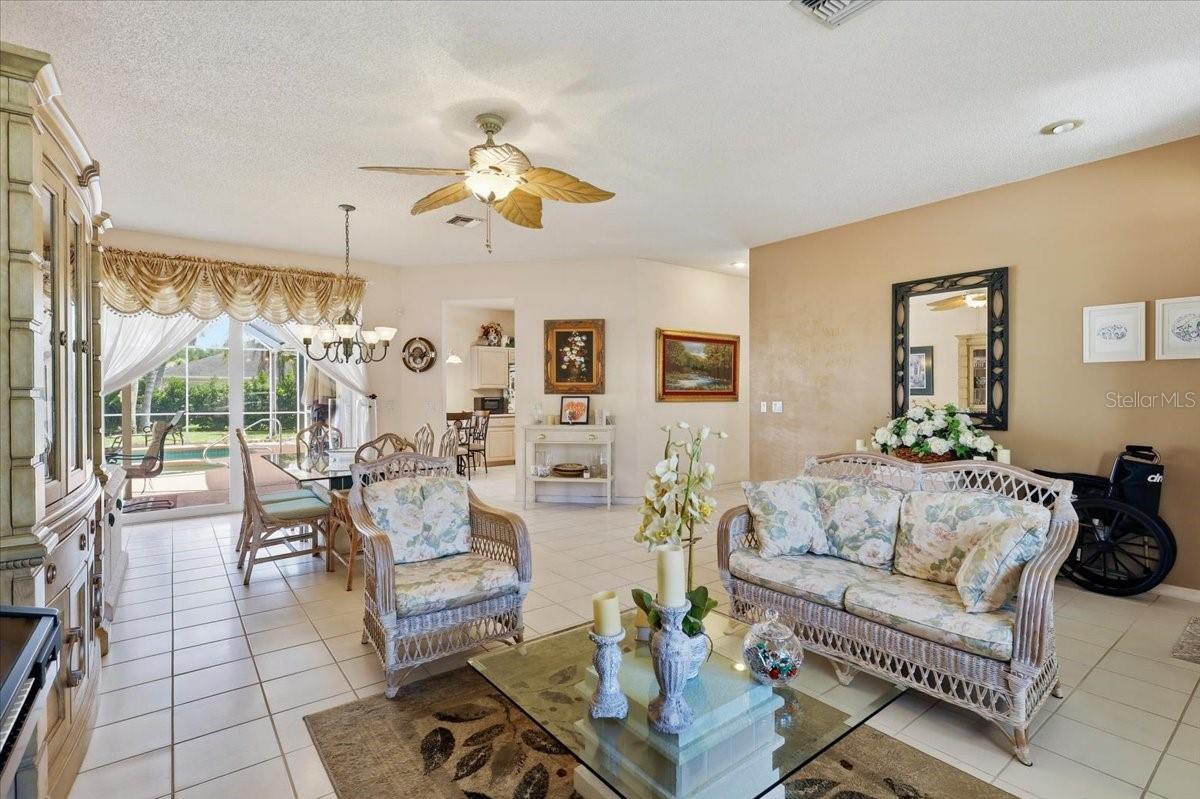 CARLSON PARK ESTATES - Residential