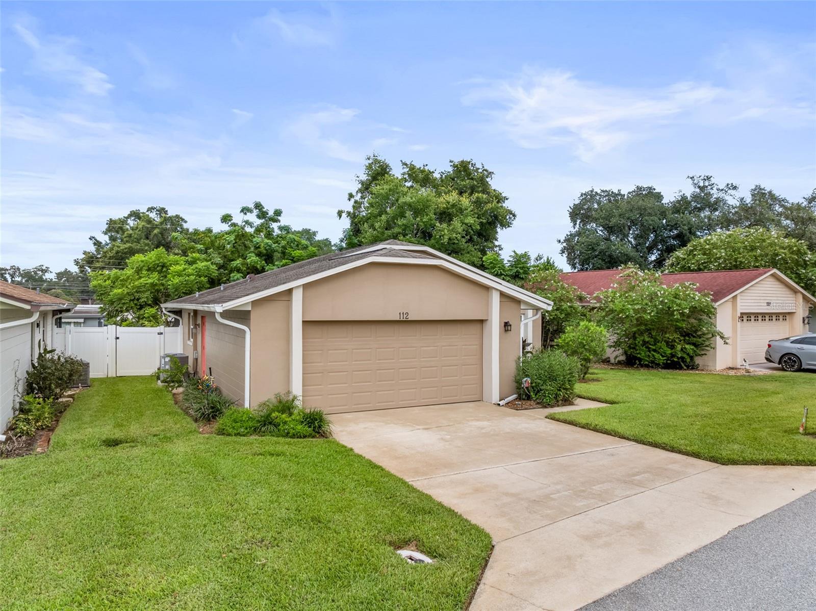112 MAYFAIR CT