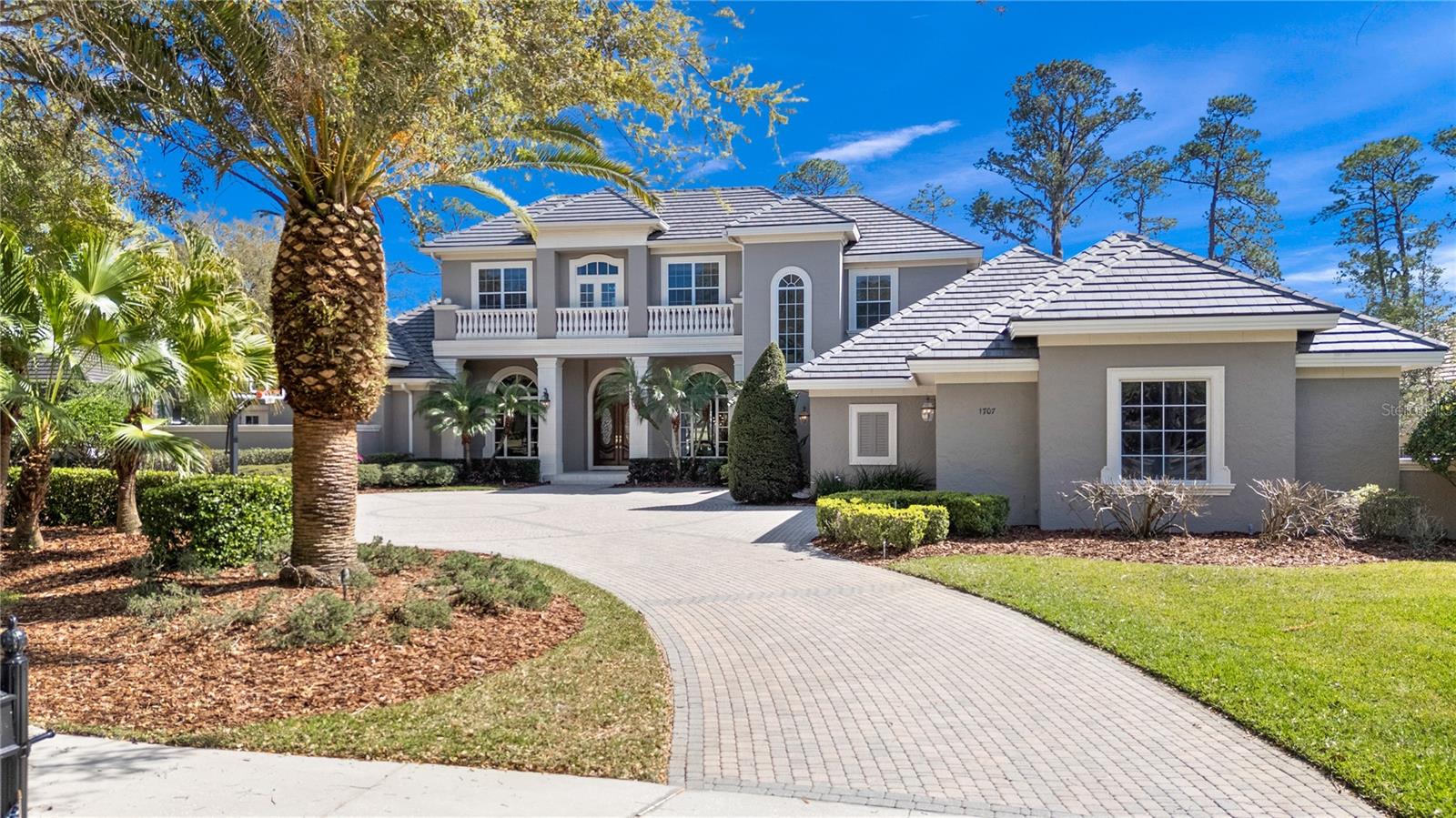 1707 STETSON COURT