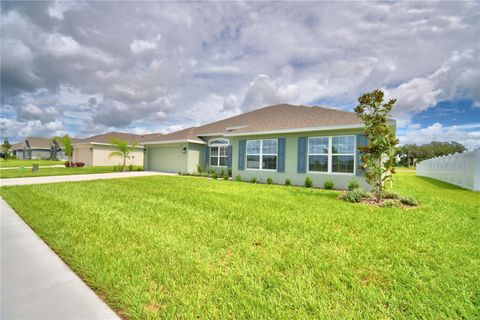 A home in AUBURNDALE