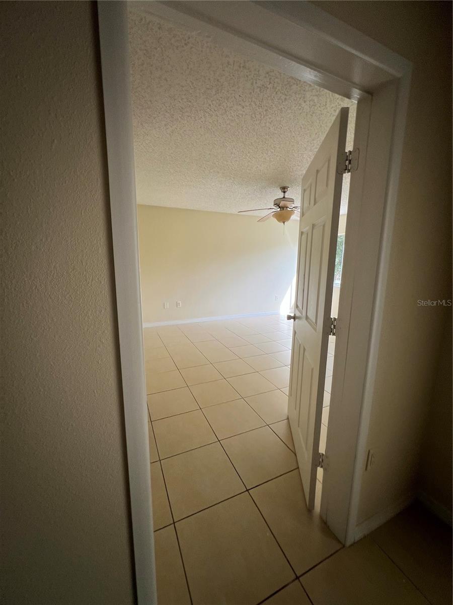 COUNTRY LAKE CONDO PH 01 - Residential