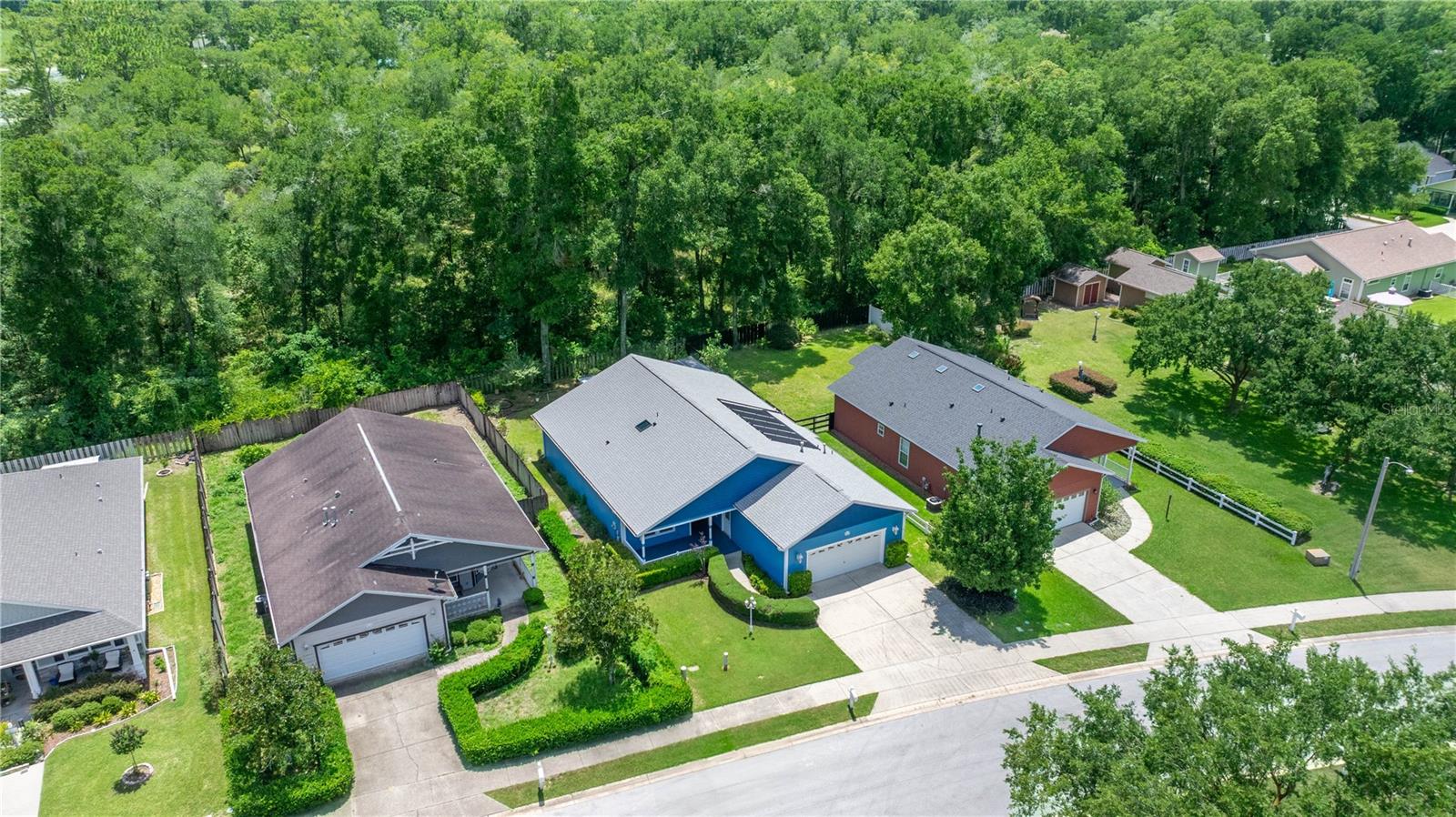 4020 NE 23RD PLACE
