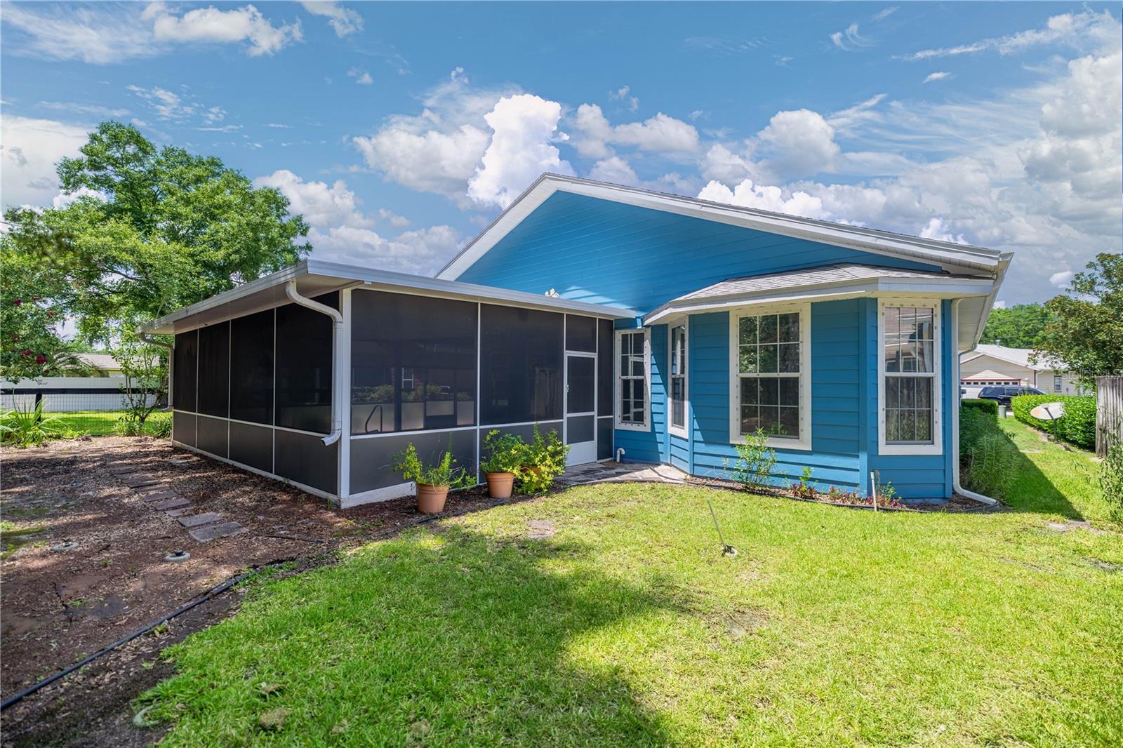 4020 NE 23RD PLACE