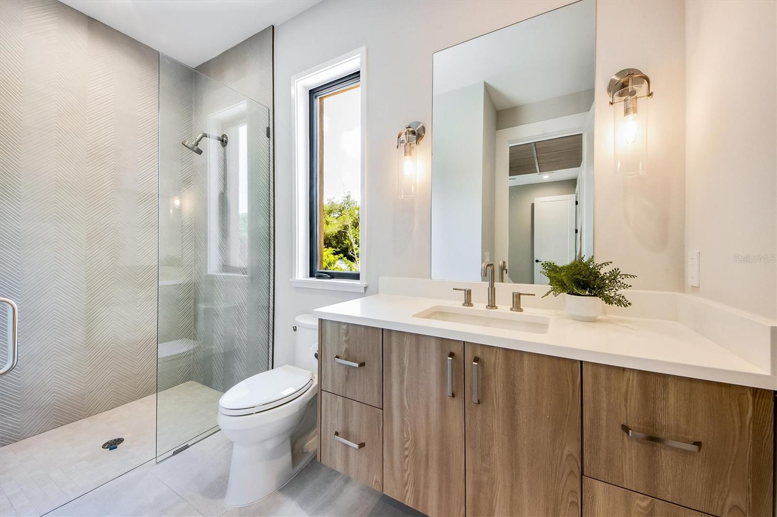 ANNA MARIA BEACH SECOND ADD - Residential