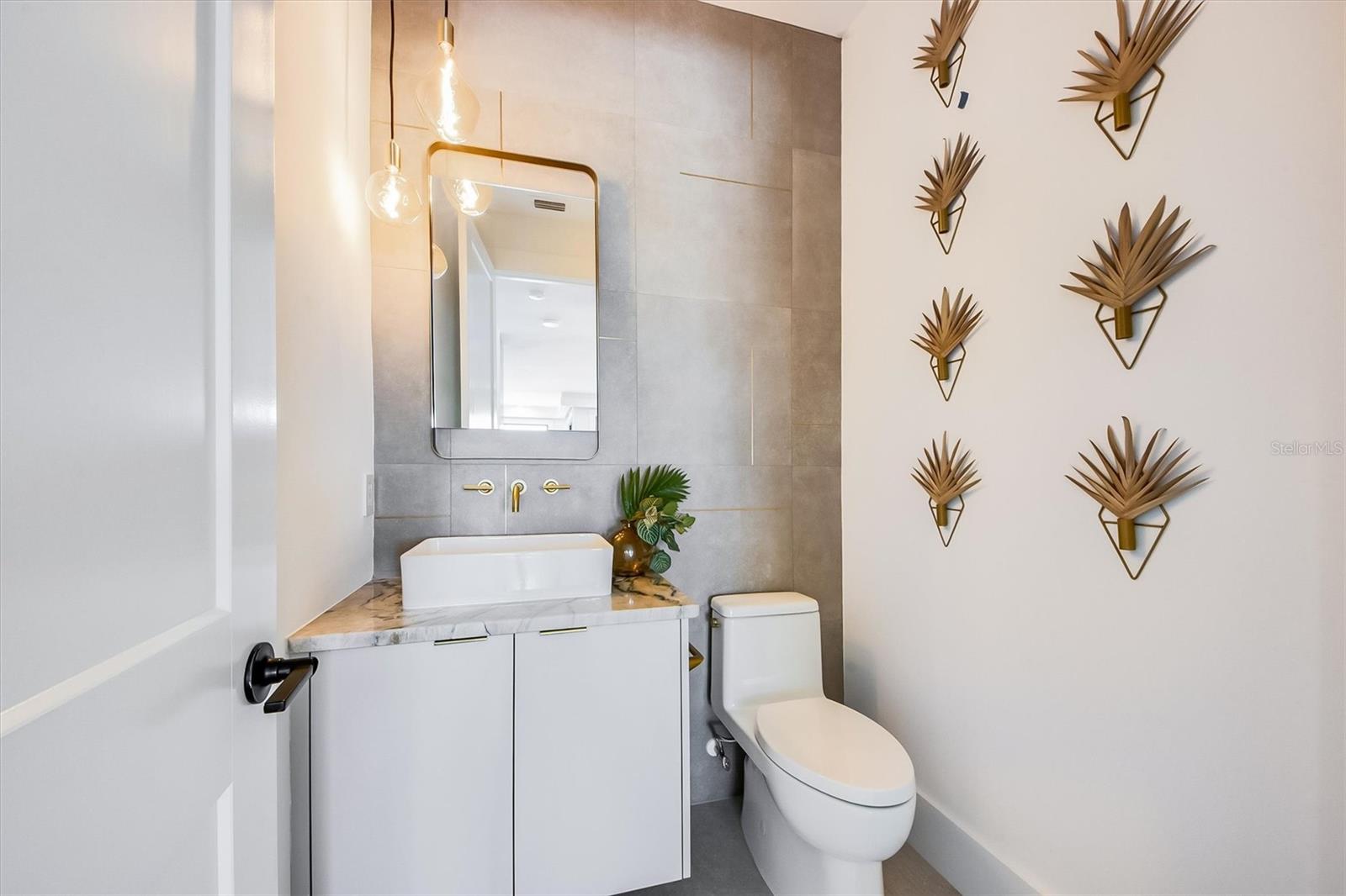 ANNA MARIA BEACH SECOND ADD - Residential