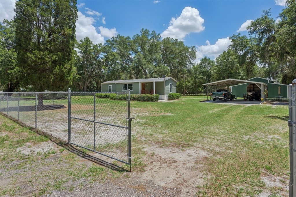 Photo of 5603 Joyce Sheffield Lane, Plant City, FL 33565 (MLS # TB8510640)