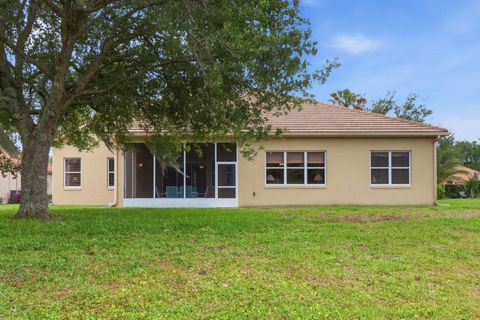 Tiny photo for 1239 W Beagle Run Loop, Hernando, FL 34442 (MLS # TB8502369)