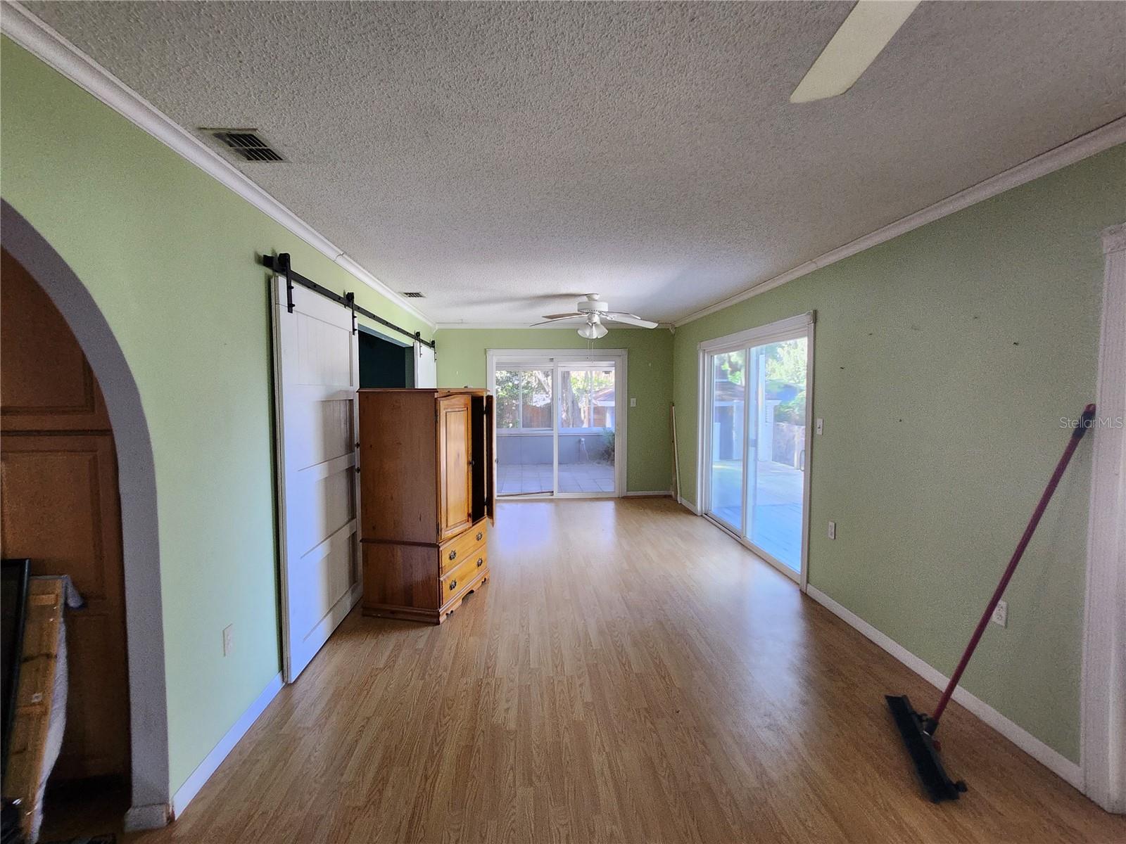 SILVER SPGS SHORES UN 11 - Residential