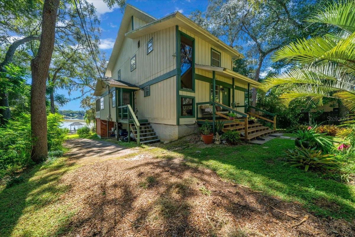 WOODS & LAKES - Residential