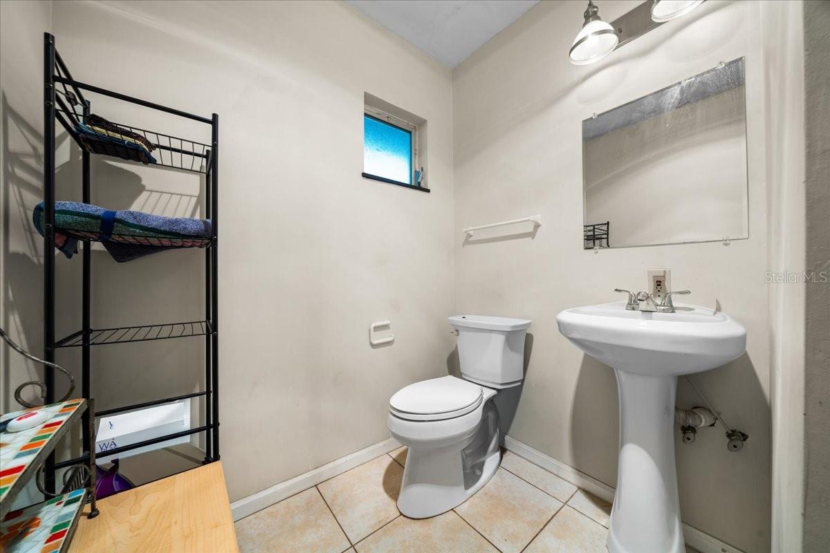 WOODS & LAKES - Residential