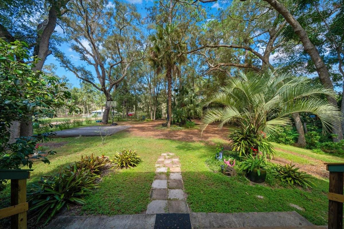 WOODS & LAKES - Residential