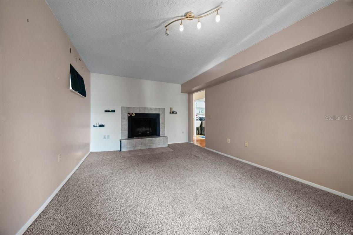 WOODS & LAKES - Residential