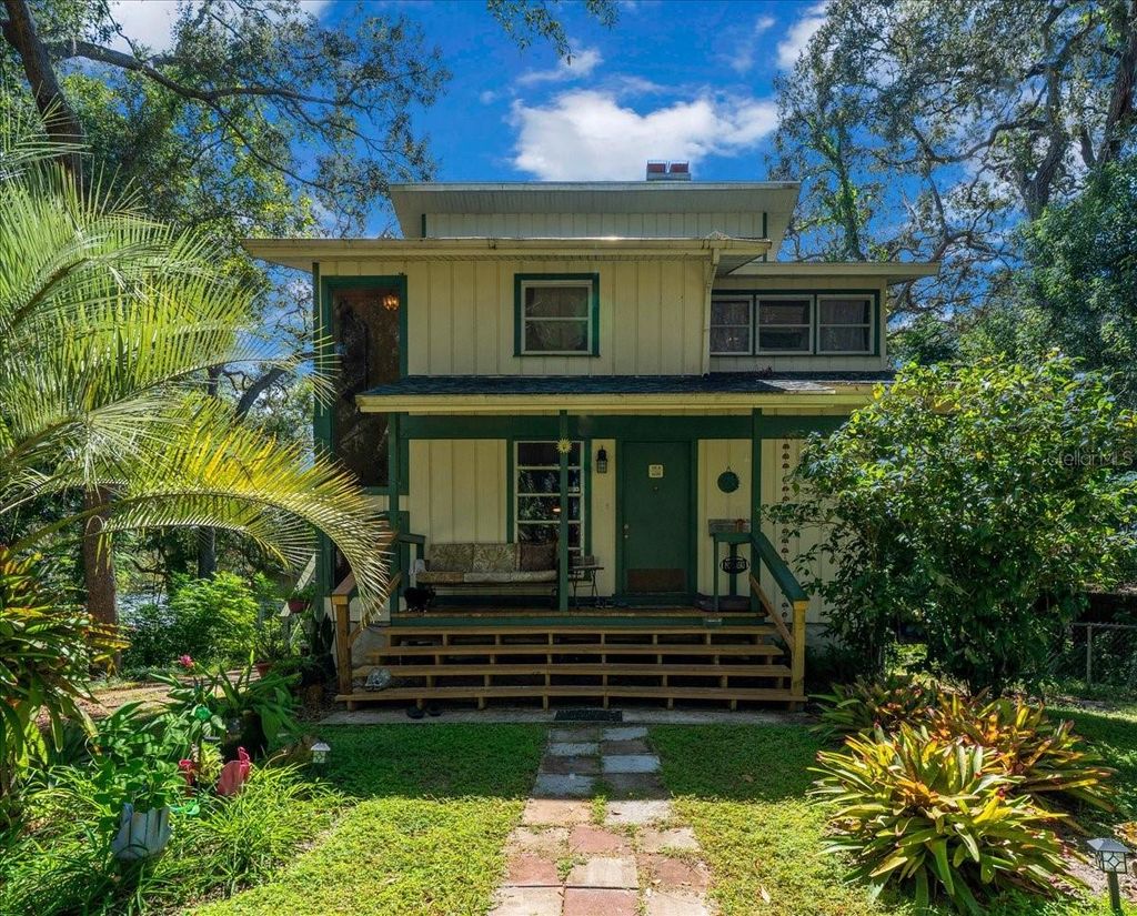 Photo of 16750 SE 54th Street, Ocklawaha, FL 32179 (MLS # OM710780)