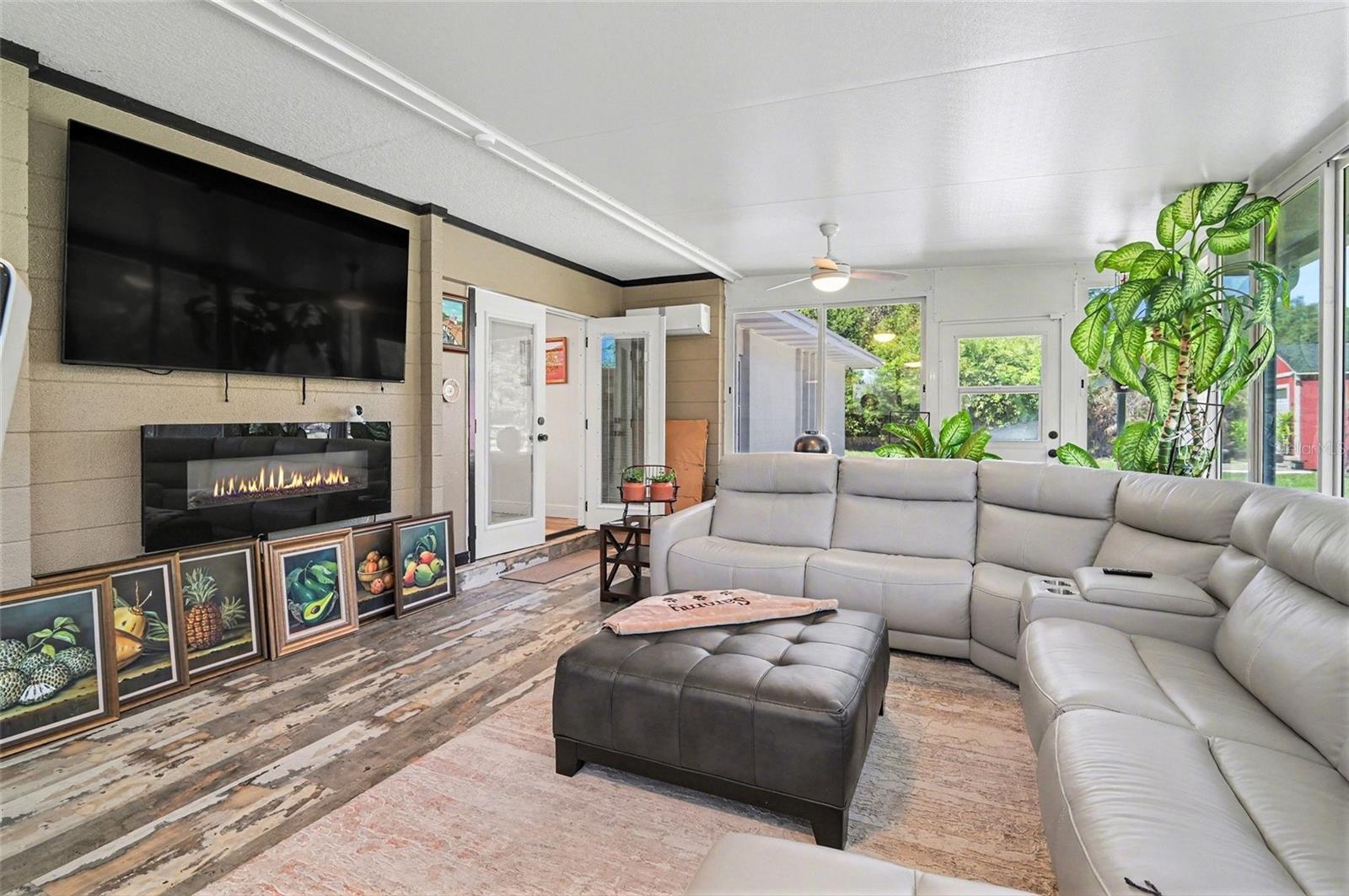 MAGNOLIA SHORES - Residential