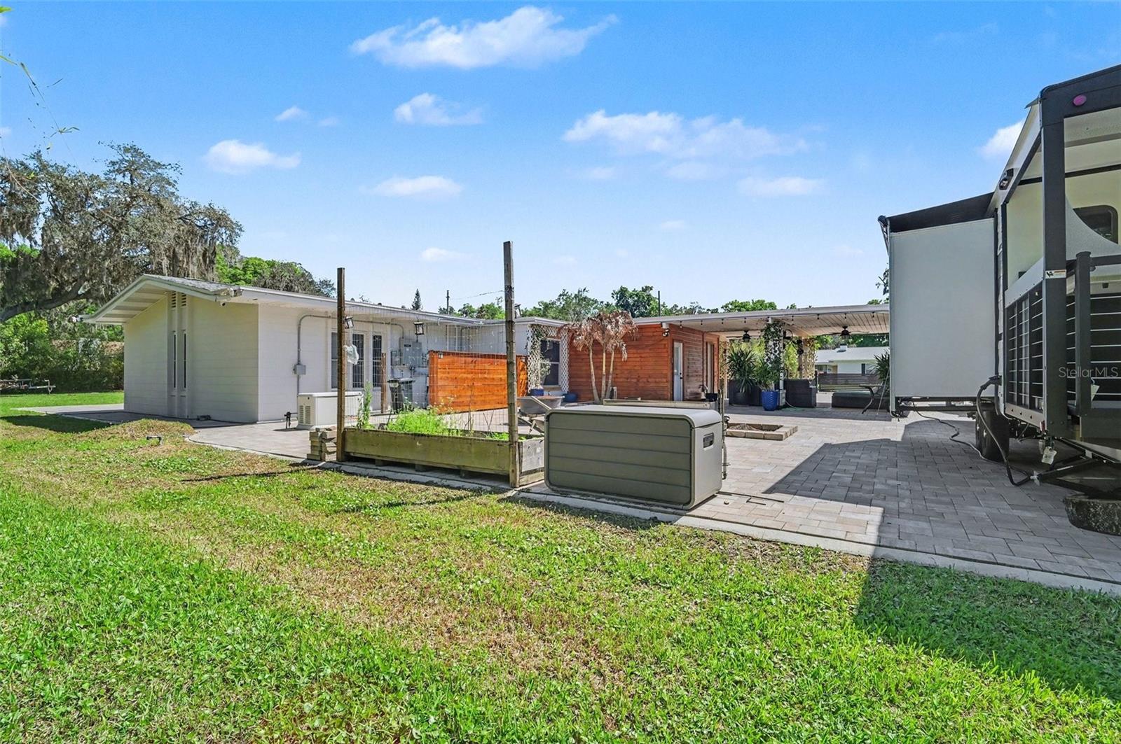 MAGNOLIA SHORES - Residential