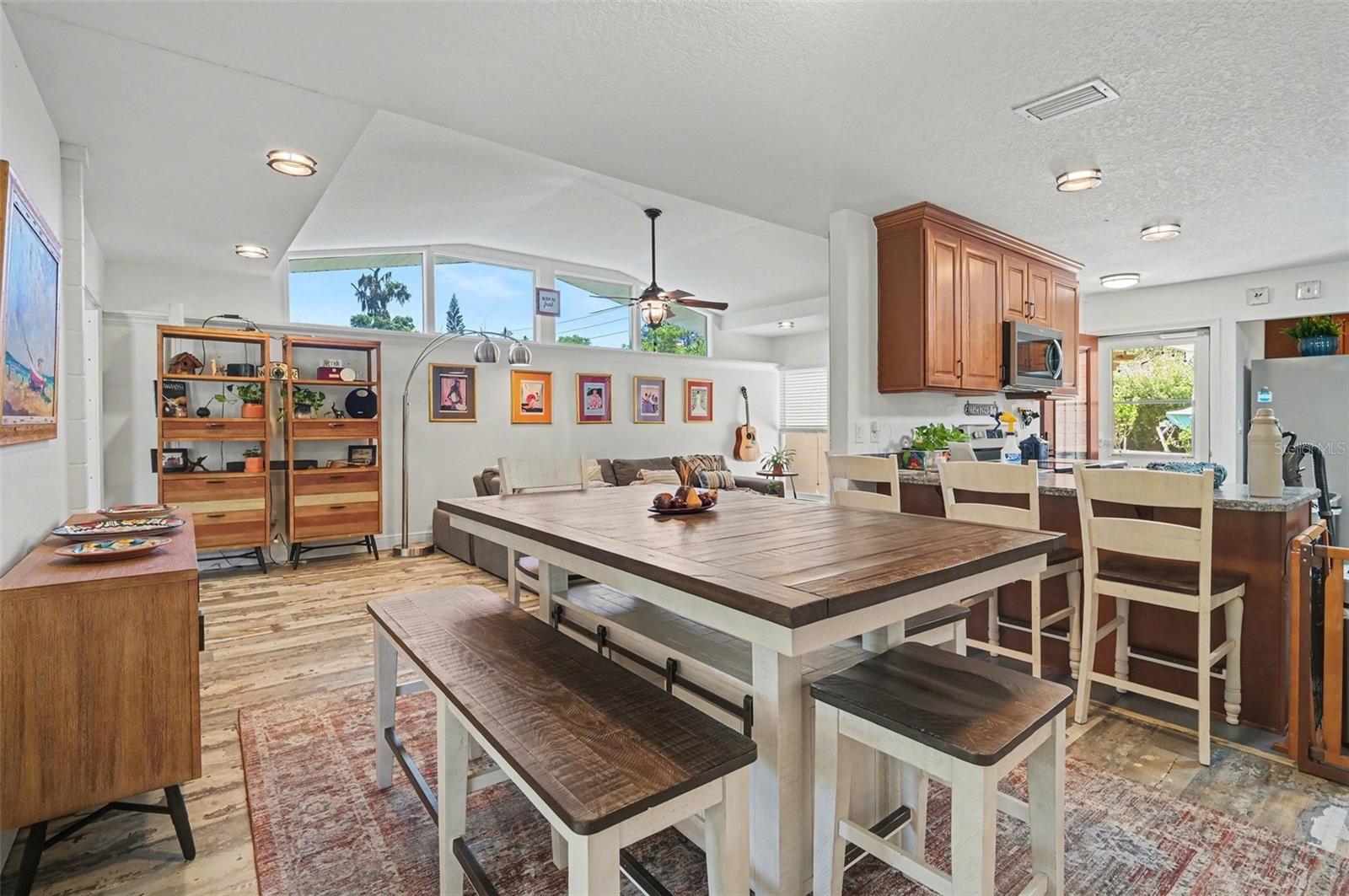 MAGNOLIA SHORES - Residential