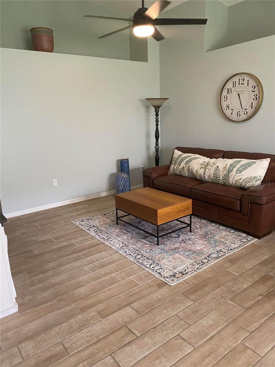 11083 CHERRYWOOD COURT