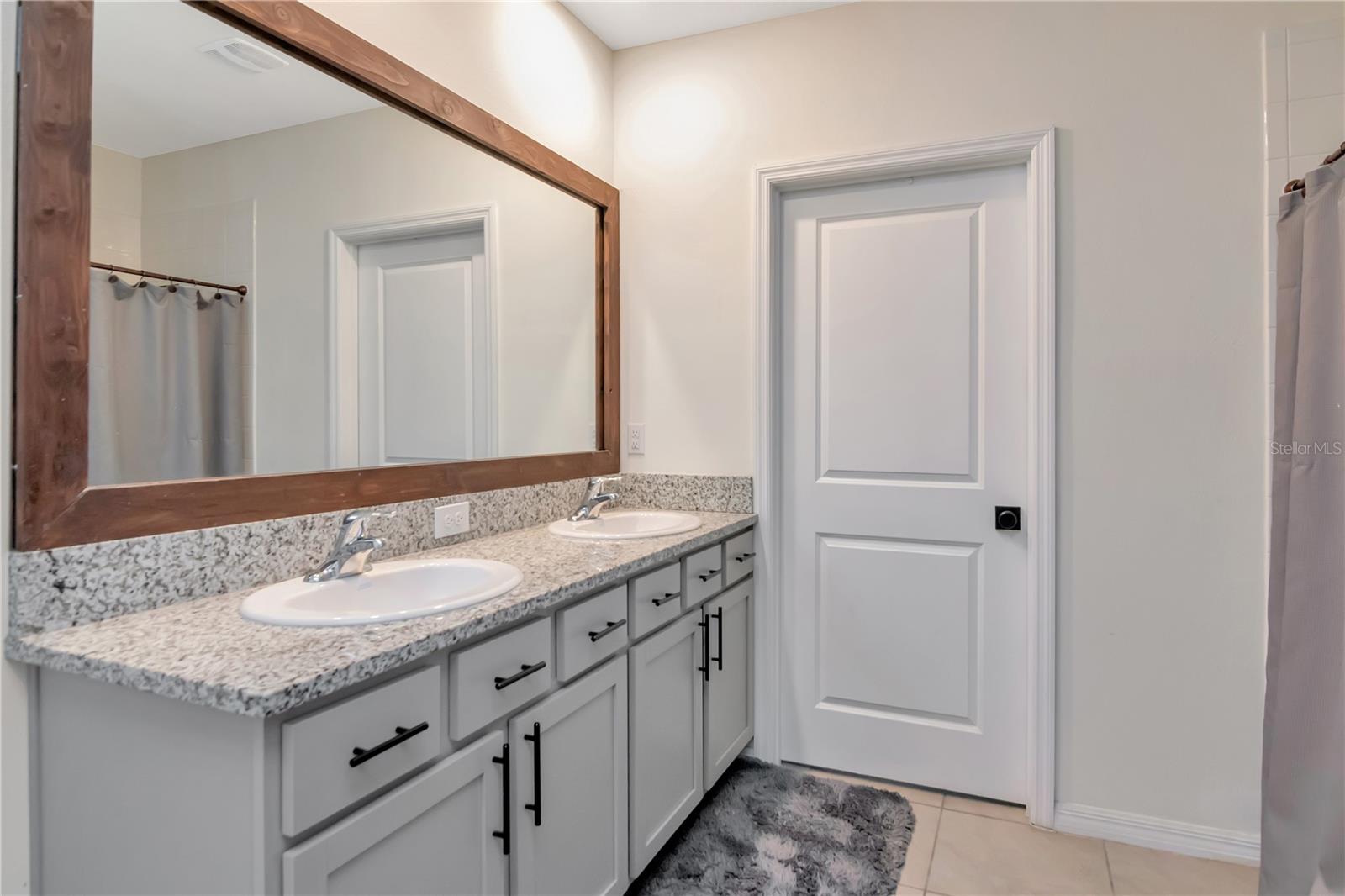 ASHBERRY VILLAGE - Residential