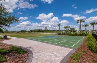 ASHBERRY VILLAGE - Residential