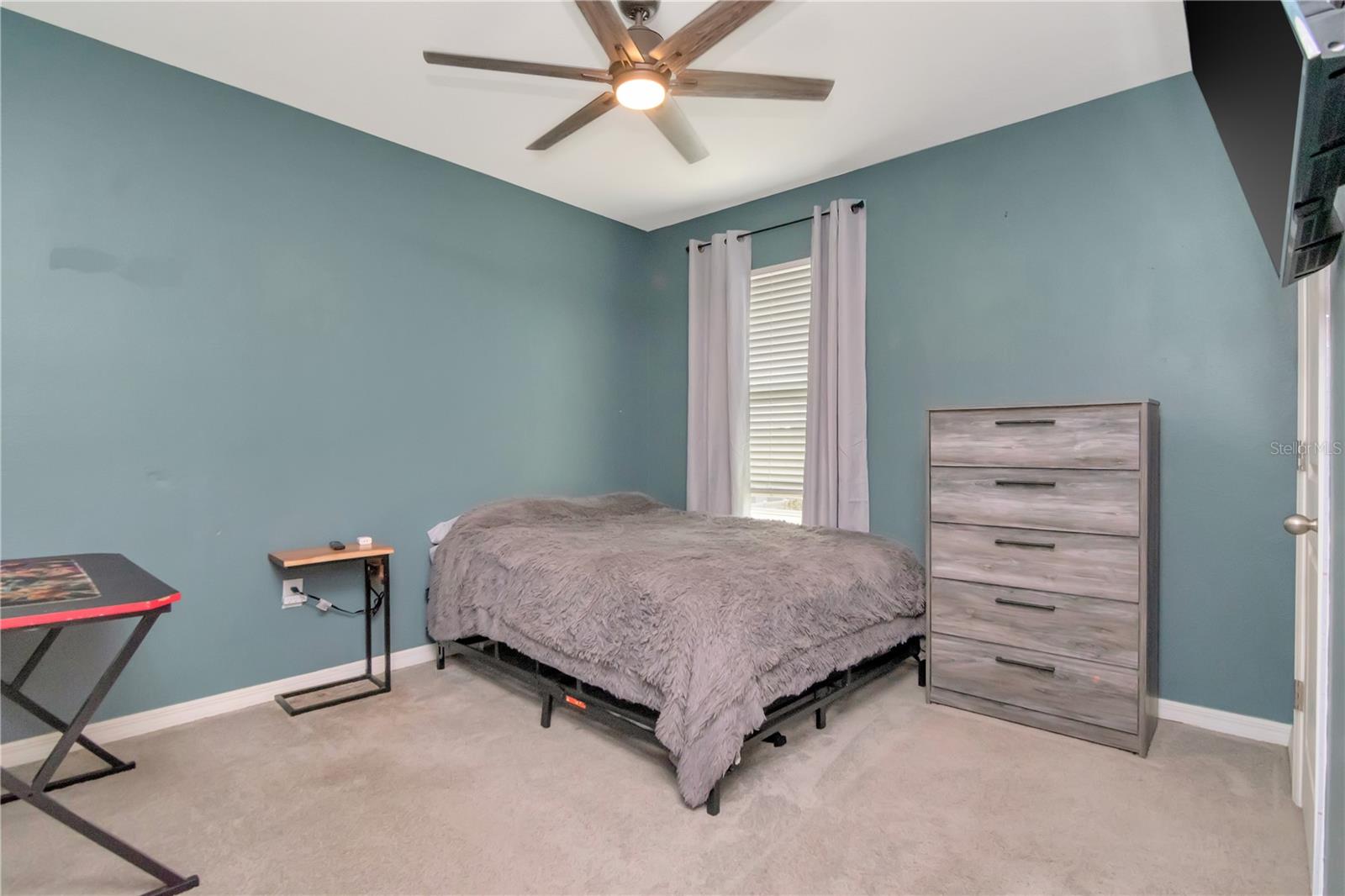 ASHBERRY VILLAGE - Residential